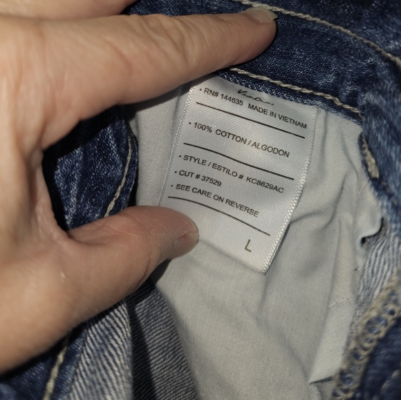 Kancan, Women's Size Large High Waisted Denim Shorts - Picture 8 of 9